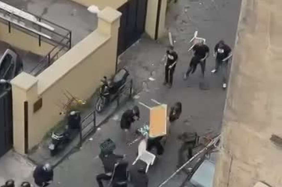 Scontri tra ultras prima di Napoli-Sporting Lisbona: un ferito e due arresti