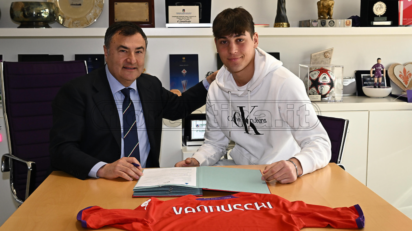 Ufficiale: Vannucchi firma il primo contratto con la Fiorentina. Rinnovo anche per Toci